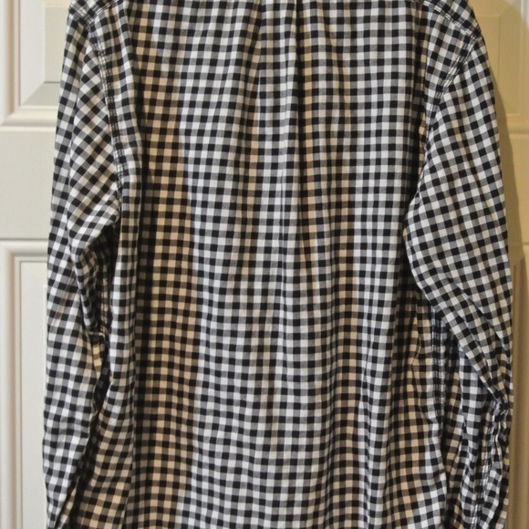 MENS MEDIUM GAP BLACK AND WHITE PLAID BUTTON DOWN SHIRT - Picture 4 of 4